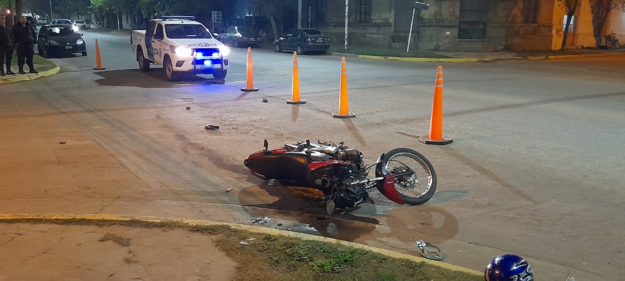 Un Joven Hospitalizado En Un Nuevo Accidente Entre Una Moto Y Un Auto